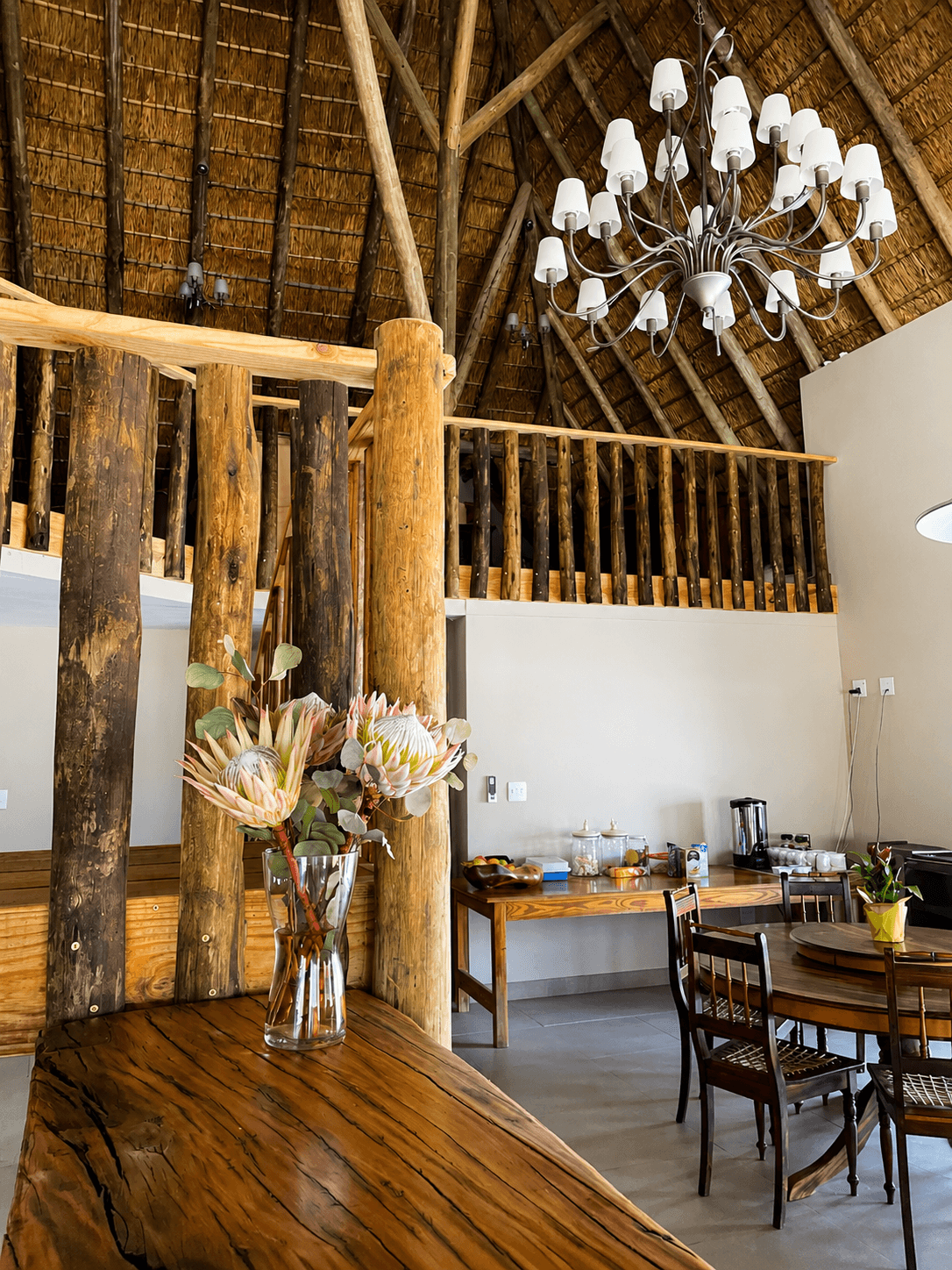 Warm, characterful lounge inside the Bougasvlei Safaris bushveld lodge